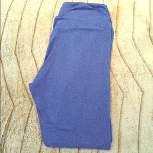 💥Last Call! LulaRoe Solid Blue Leggings TC